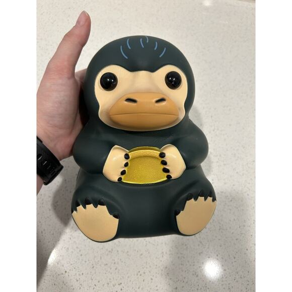 Fantastic Beasts The Noble Collection Niffler Squishy Toy 7.5” Rare Hard To Find - Picture 9 of 9